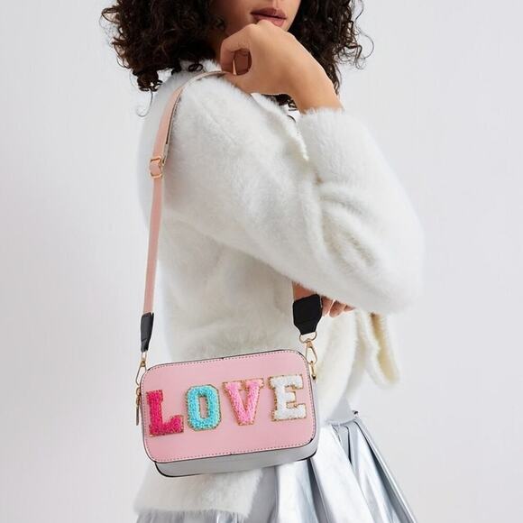 Trendy Pink Mini Crossbody Bag with LOVE Letter Design & Adjustable Strap - Picture 8 of 8